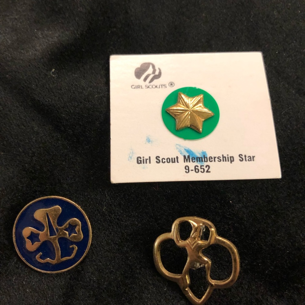 Vintage Girl Scout Pins Gem